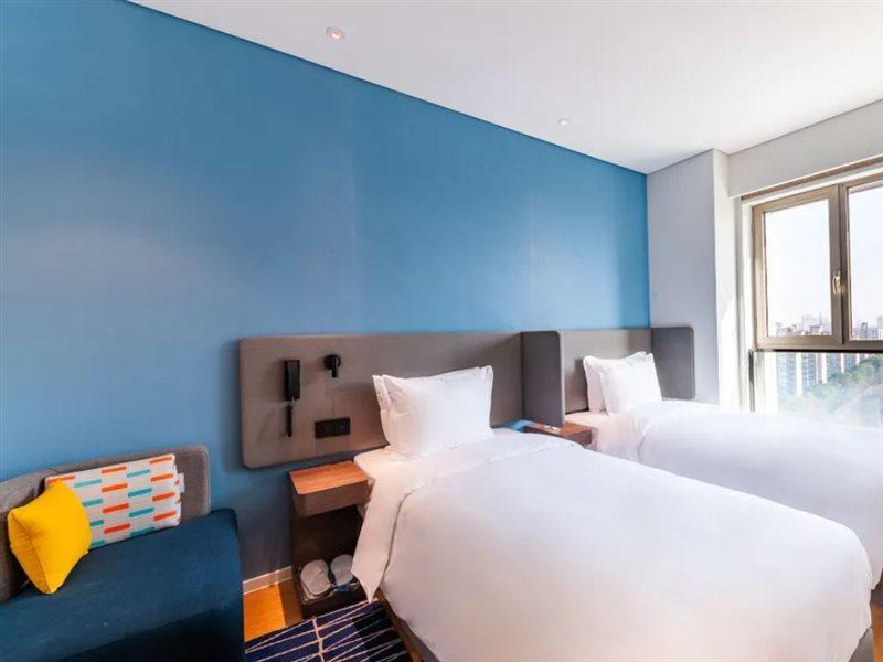 Holiday Inn Express Shanghai Baoyang By Ihg 외부 사진